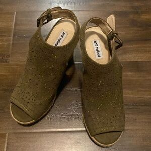 NWOT “Not Rated” Olive Color Suede Wedges